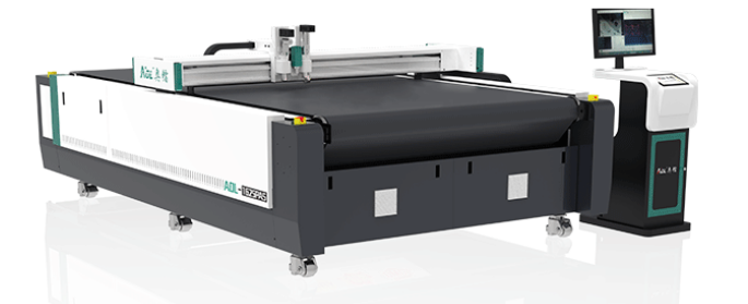 Sound-absorbing material cutting machine