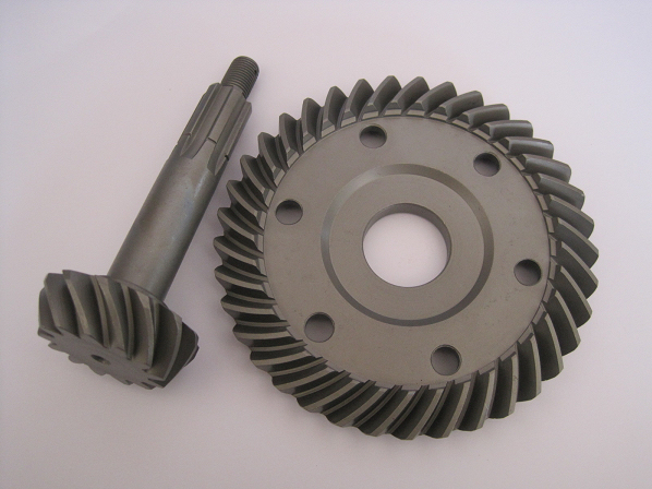 Spiral bevel gear 143m =3.5 13T*37T