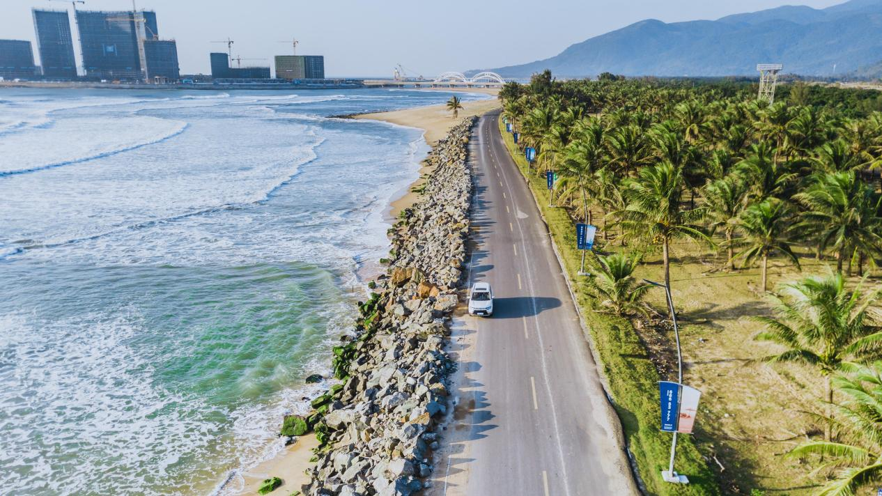 The popularity of surfing events is high, and the popularity of Wanning Riyue Bay increases