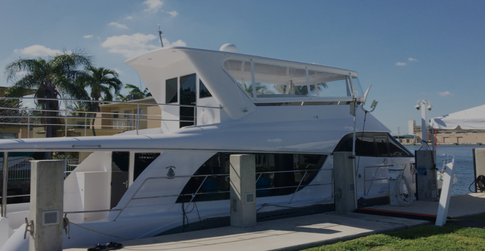 Custom yacht pacesetter 54