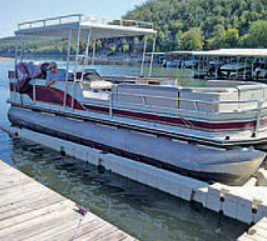 Pontoon boat dock