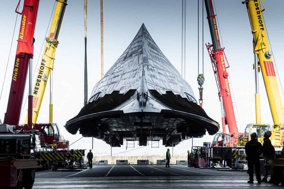 Royal Huisman turns Project 460