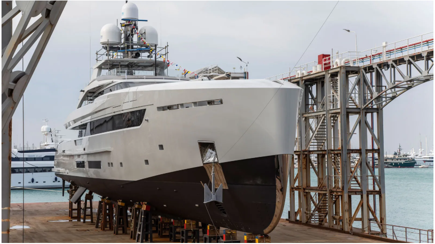 Fourth 50 metre Tankoa hits the water