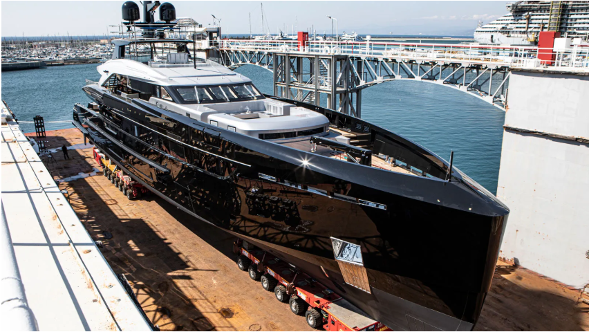 Fourth 50 metre Tankoa hits the water