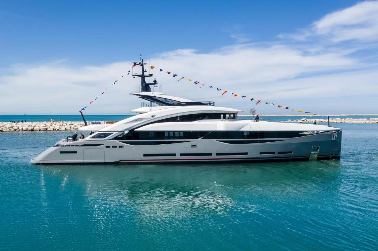 45m Aria SF Launched by ISA Yachts