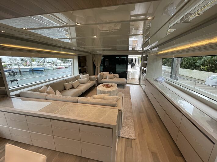 27m New-build Miss Liza Finds New Owner