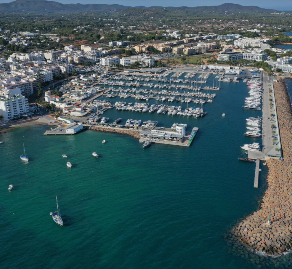 Company specialized in the construction and management of nautical-sports facilities.