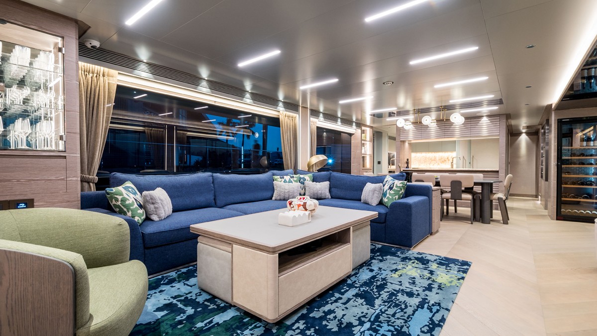 Horizon Yachts launches FD102