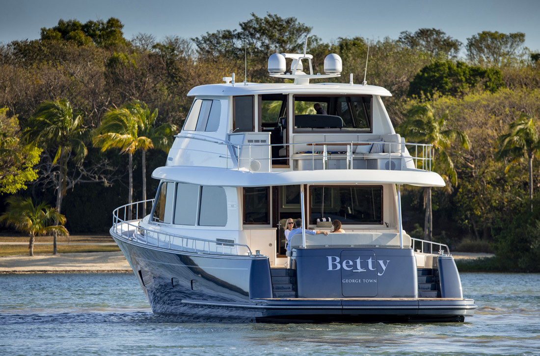 27m Grand Banks 85 To Debut at Cannes Yachting Festival 2022