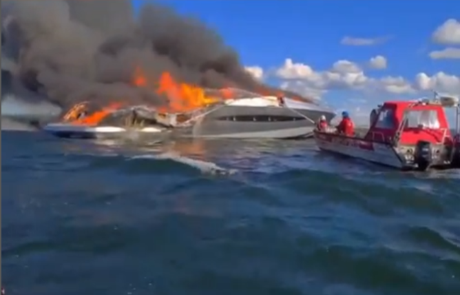 27m Hooligan Caught Fire and Sunk Near Tallinn