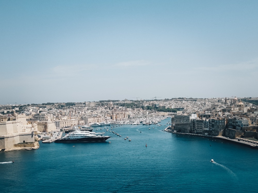 Maltese government cracks down on brokers selling subsidised fuel