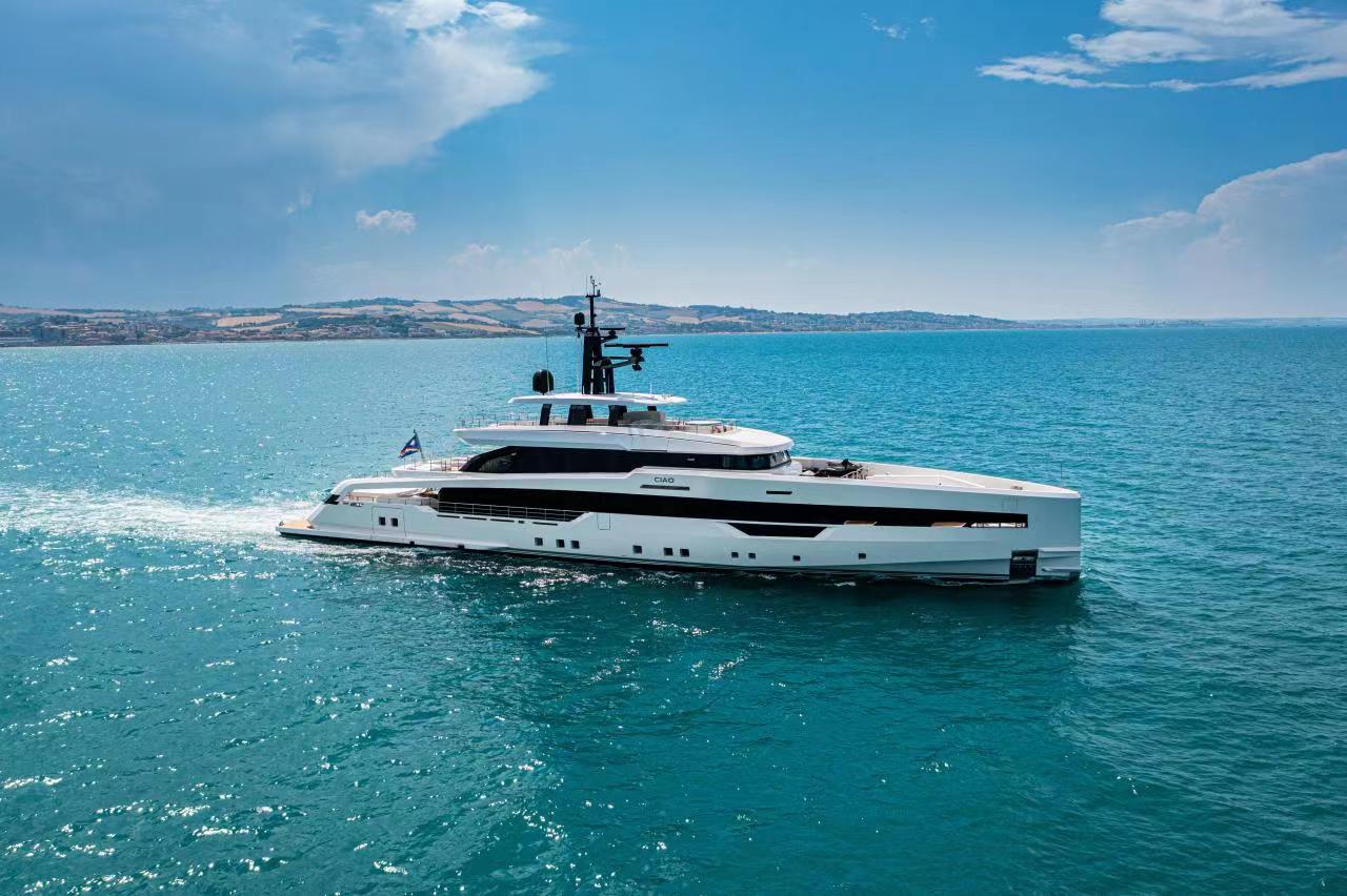 52m Ciao Delivered by CRN