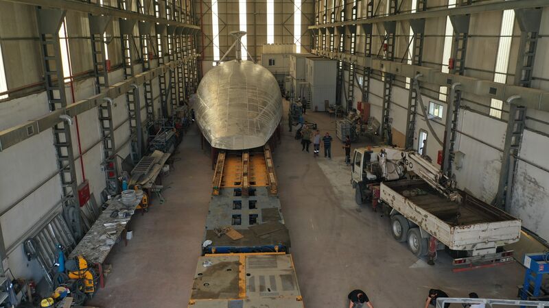 Fifth Hull of Hoek Design Truly Classic 128 Series Turned