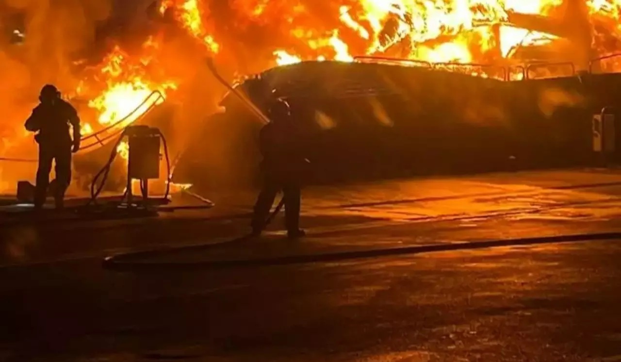 28m Sunseeker’s Black Diamond Destroyed in Fire