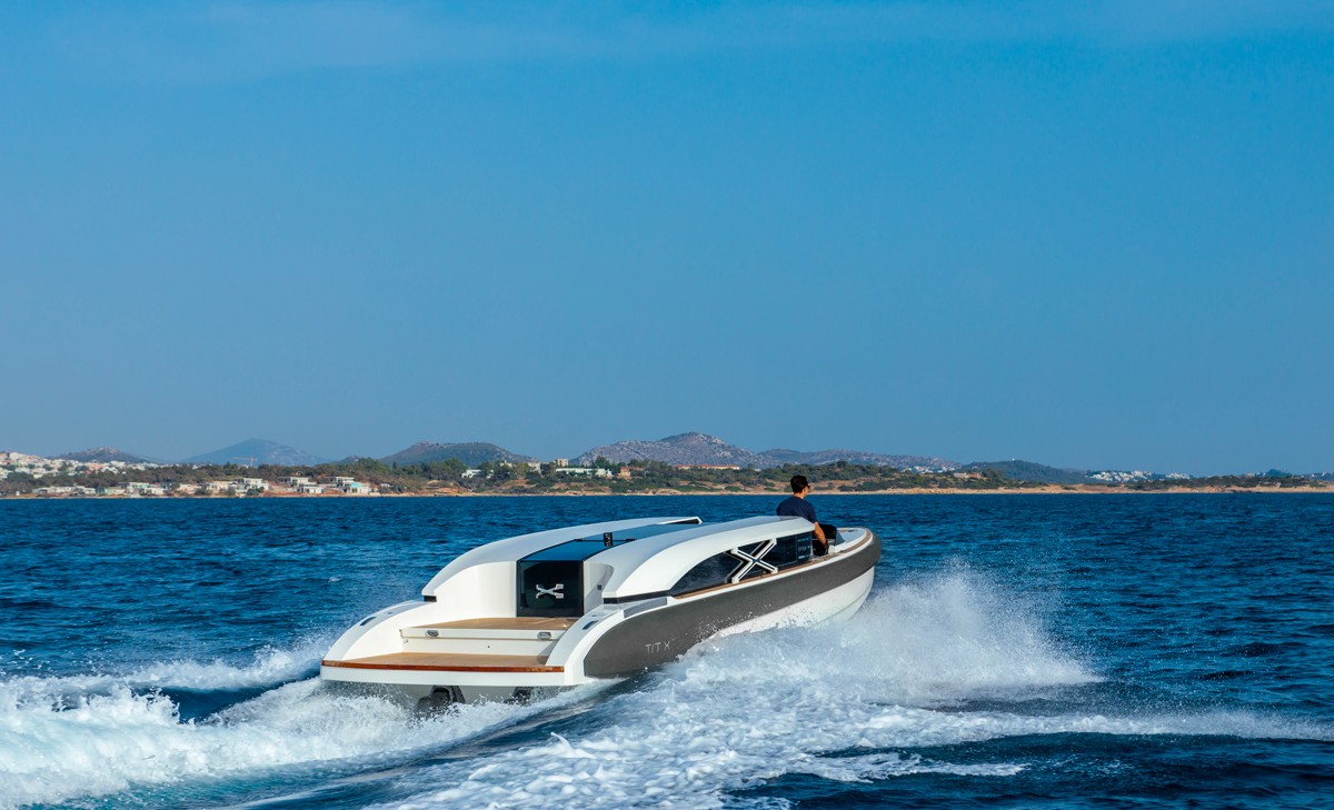 Limo Tender for Golden Yachts Superyacht Project X Unveiled by Onda