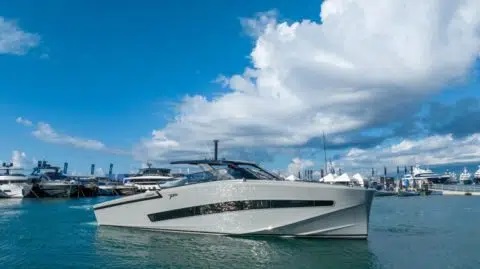 Fiart P54 at the Genoa Boat Show: a new icon of style and elegance unveiled