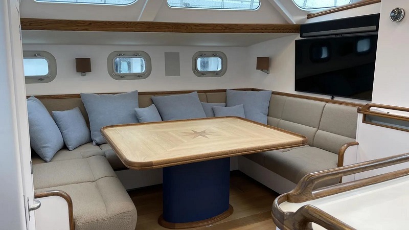 25m Van Dam Nordia ketch Altair listed for sale