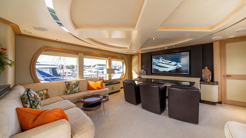 30m Feadship motor yacht La Mascarade for sale