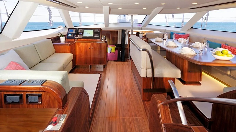 €650k price drop on Oyster 100 Serafim