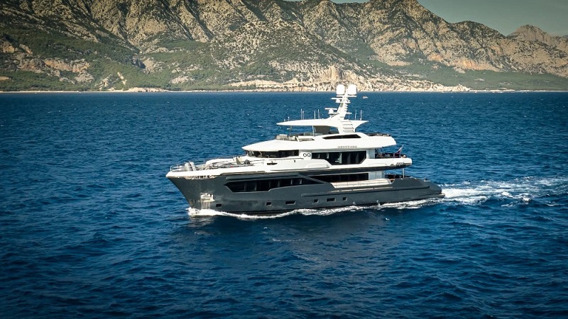 Former NBA Star Tony Parker Just Got a Sleek New 110-Foot Explorer Yacht—Here’s a Look Inside
