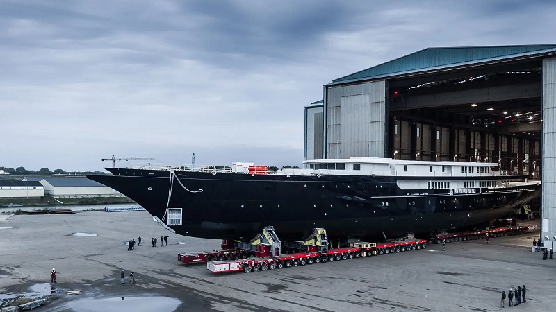 127m Oceanco Y721 awaits delivery in Rotterdam