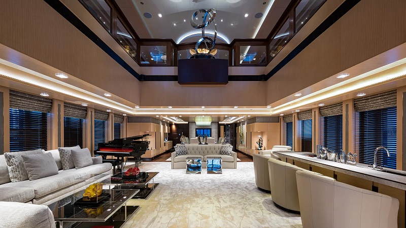 73m Turquoise motor yacht Quantum of Solace sold
