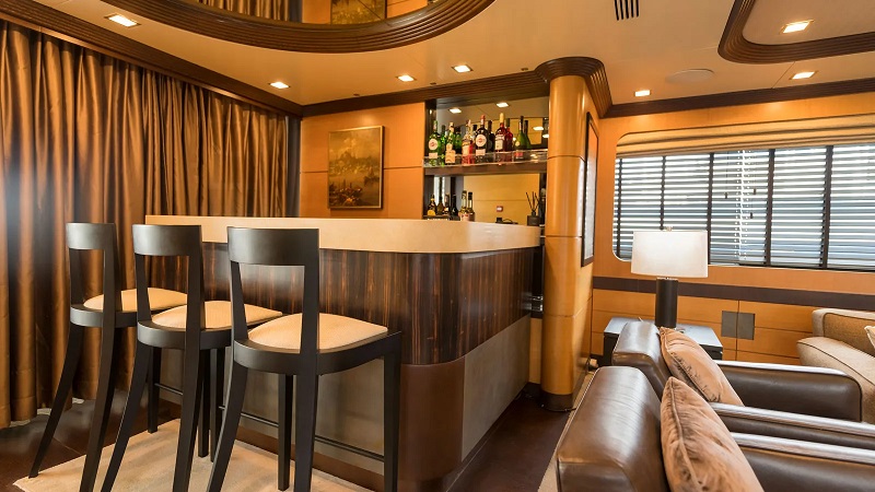 41m Mengi-Yay yacht Serenity II for sale