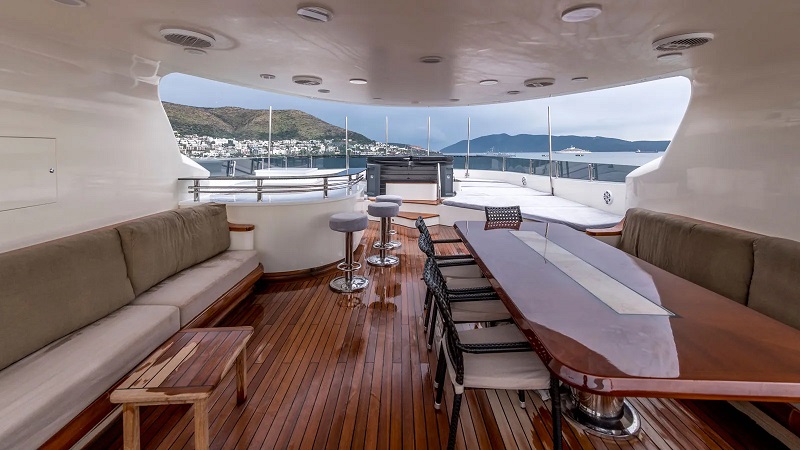 41m Mengi-Yay yacht Serenity II for sale