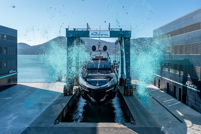 Riva launch 40m ‘Bellissima’