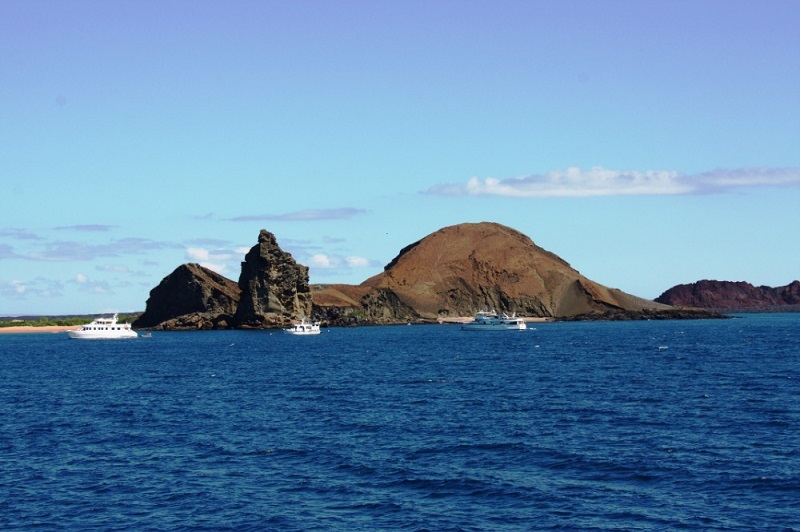 Yacht agents drive Galapagos entry permit change