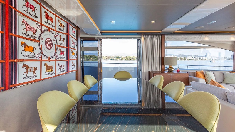 27m Princess motor yacht Cape Cod for sale