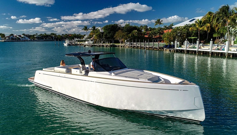 These 10 New Center Console Fishing Boats Can Double as Luxurious Day Cruisers