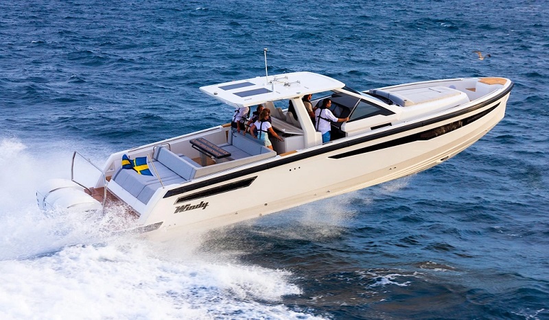 These 10 New Center Console Fishing Boats Can Double as Luxurious Day Cruisers