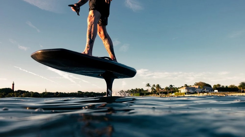 ‘Flying’ Surfboards Have Never Been More Popular. Here Are the 7 Best eFoils on the Market.