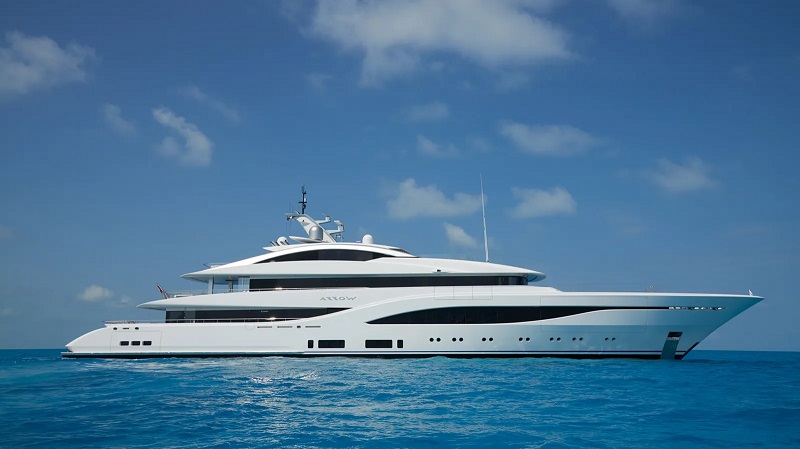 75m Feadship Arrow joins the market for the first time
