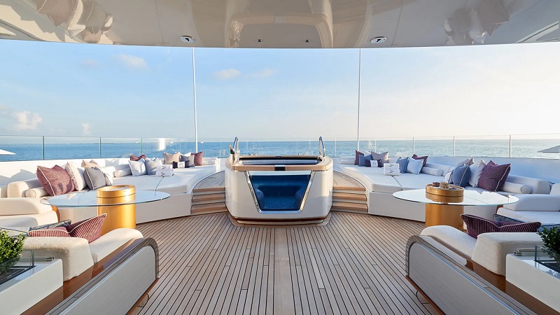 75m Feadship Arrow joins the market for the first time