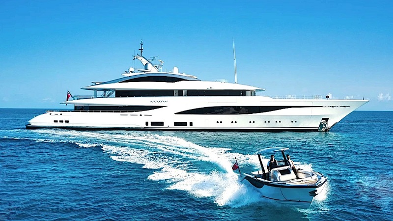 The 9 Most Exciting New Superyachts at the Palm Beach International Boat Show