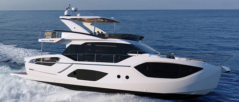 This 52-Foot Cruiser Delivers Superyacht Amenities in a Compact Package