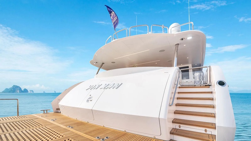 38m Horizon RP125 flagship delivered to Australia