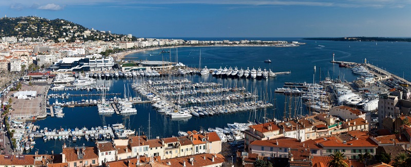 Prime superyacht berthing at a premium