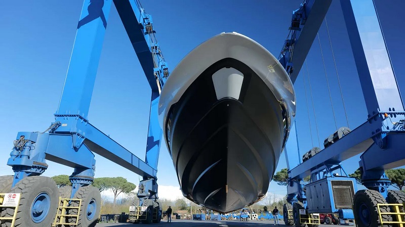 25m Bolide 80 hits 70+ knots on sea trials