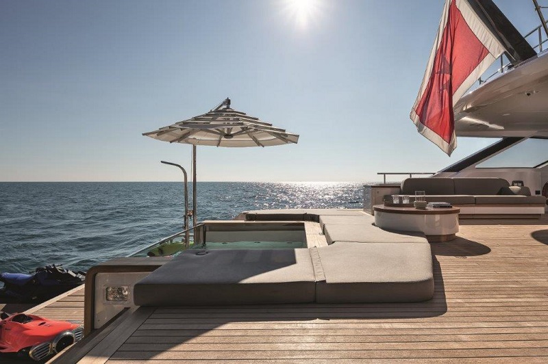 Benetti delivers Oasis 34M