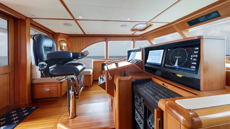 Feadship launches 27m Catch following 10-month refit