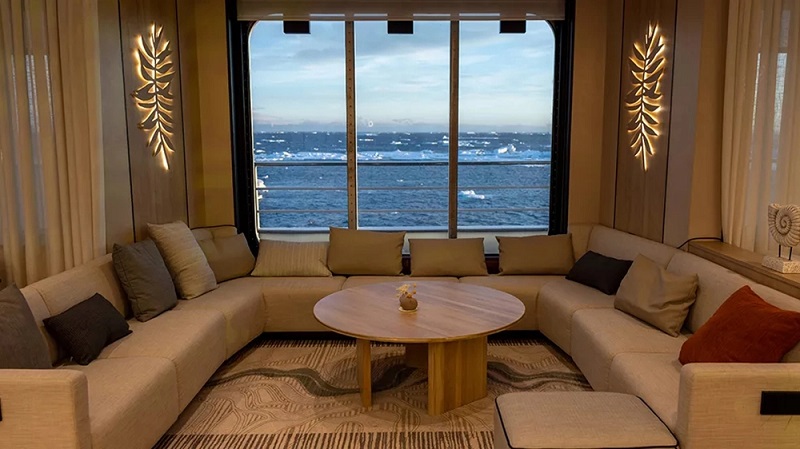 Meet ‘SH Diana’, the Luxurious 410-Foot Cruise Liner Hitting the Seas This Spring