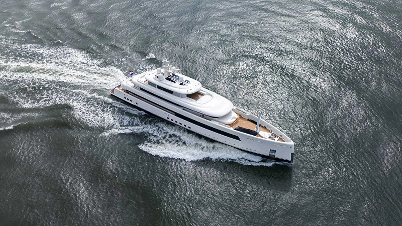 67m Feadship Project 823 begins sea trials