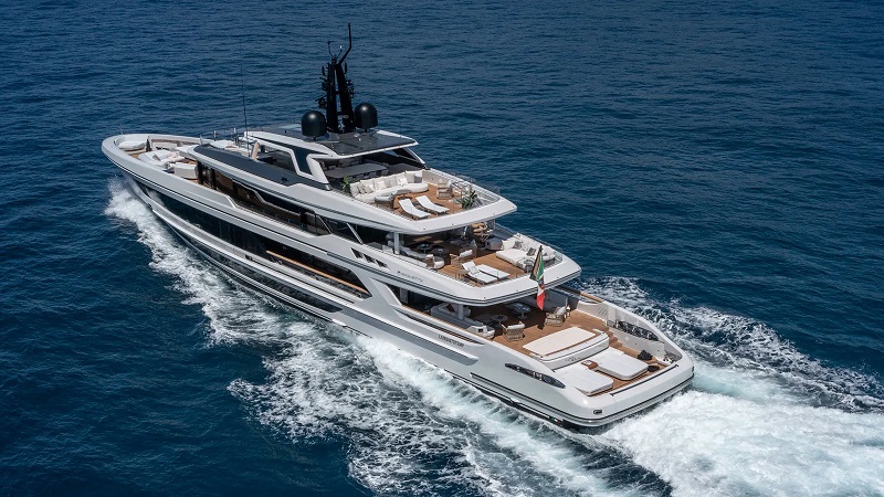 Baglietto premieres first hybrid T52 model in Portofino