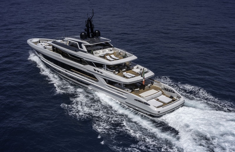 Baglietto presents hybrid T52