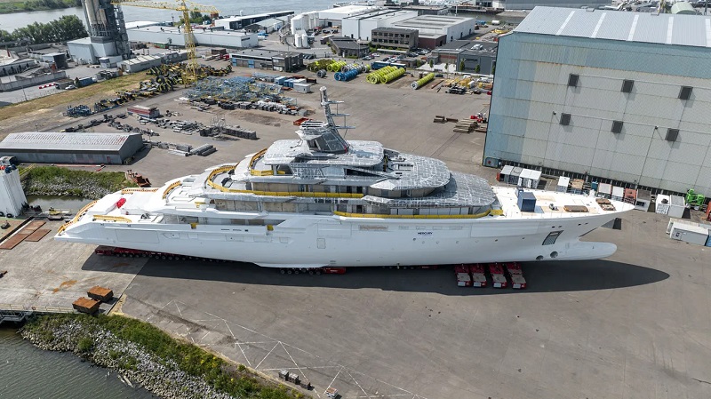 111m Project Y722 Oceanco leaves construction shed