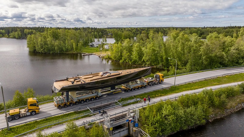 34m custom Baltic sailing yacht launched and named Zemi