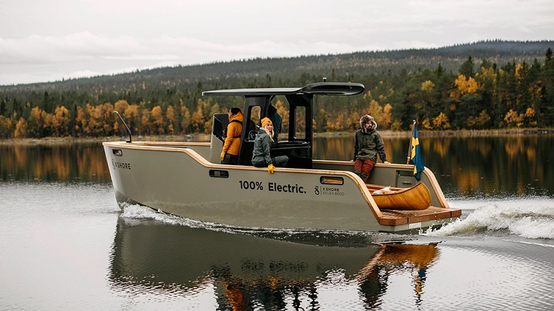 13 Sleek Electric Boats That Let You Cruise Emissions-Free in High Style 13 Sleek Electric Boats That Let You Cruise Emissions-Free in High Style